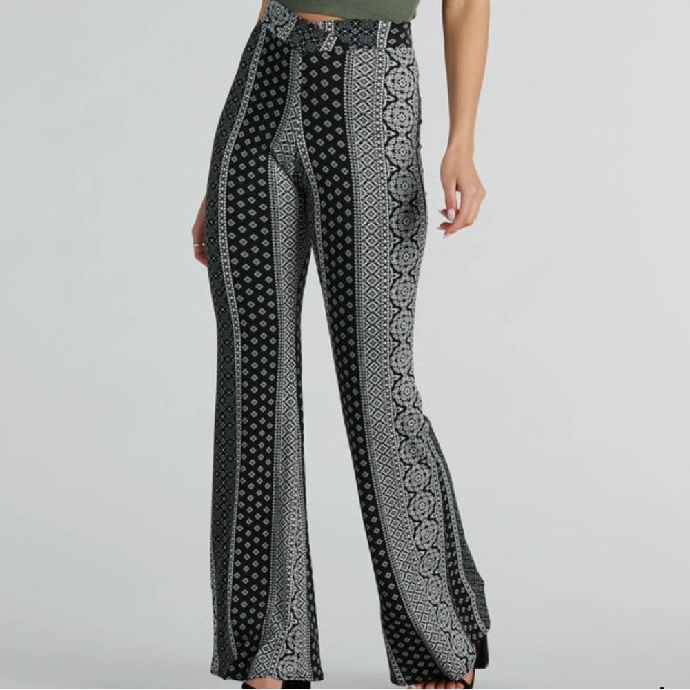 Windsor Women’s Breezy Vibes Boho Print Knit Flare Pants | Size : M